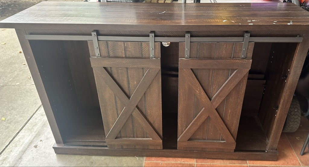 Free Tv stand