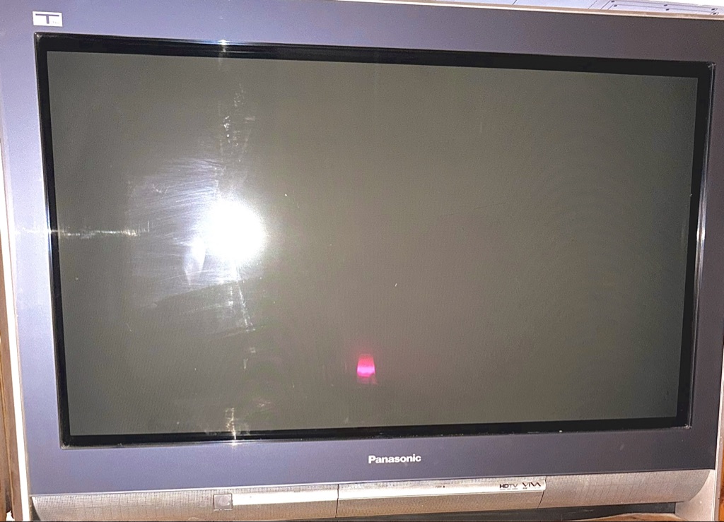 FREE WORKING TV - MUST PICKUP