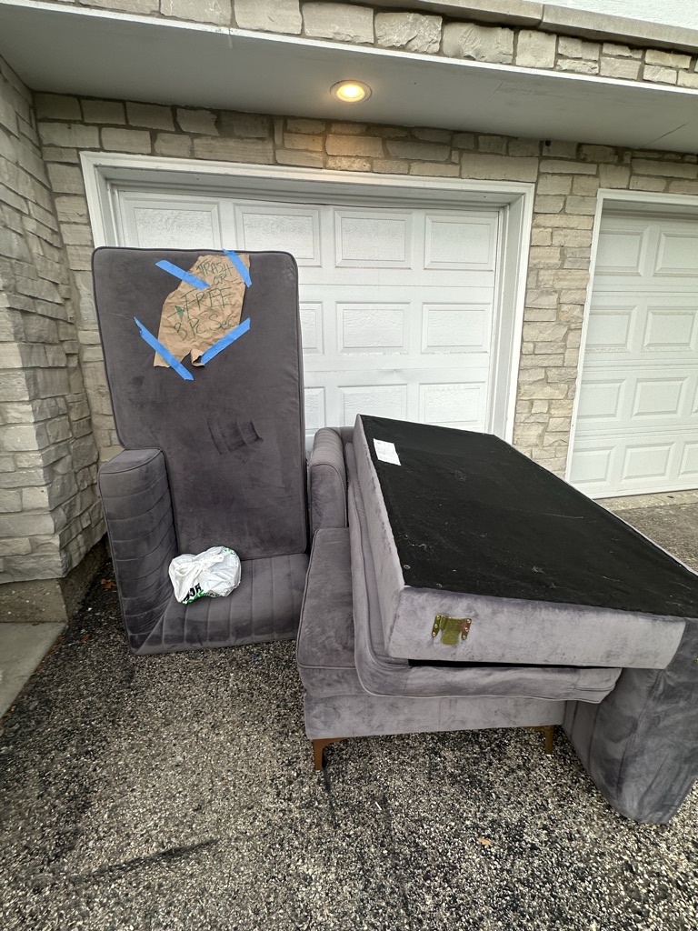 Free 3 pc sectional u shaped sofa