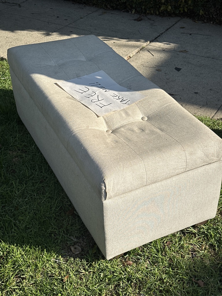 Free Storage Bench -