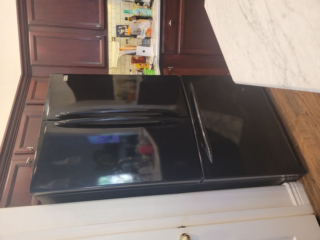 FREE NON WORKING REFRIGERATOR
