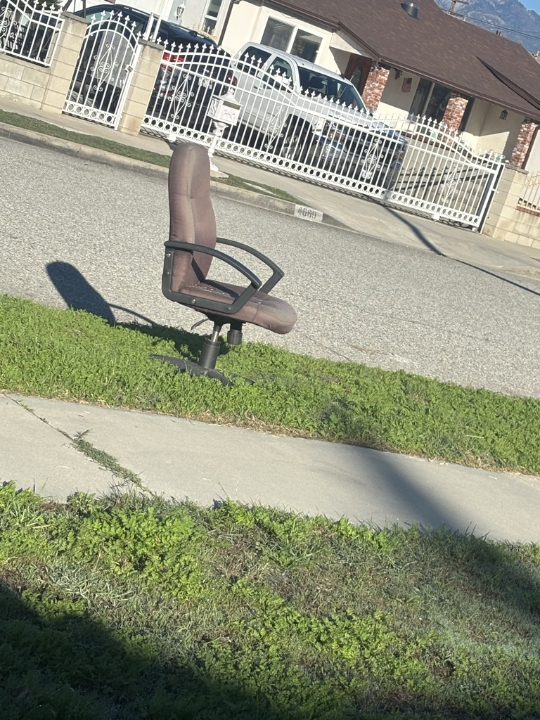 Free chair
