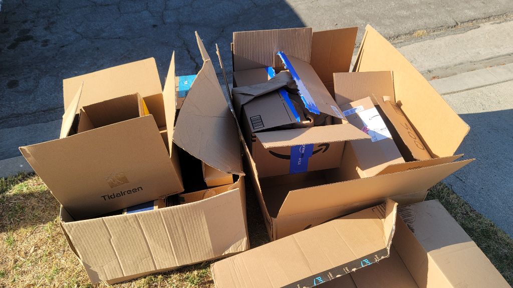FREEEE BOXES