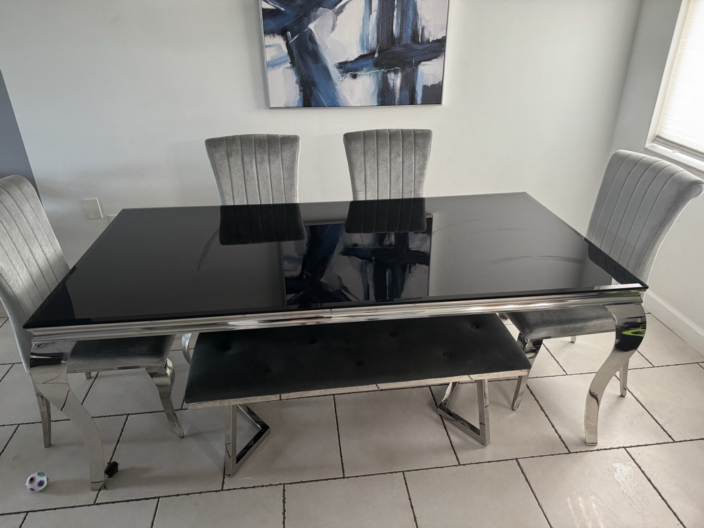Free Juego de mesa cristal