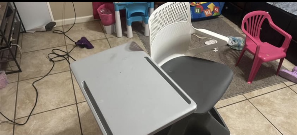 Free Desk