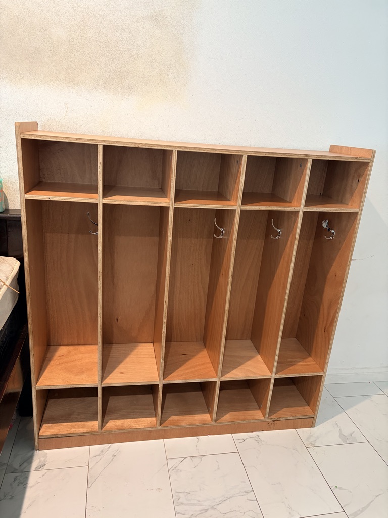 Free Wood Shelve / Rack