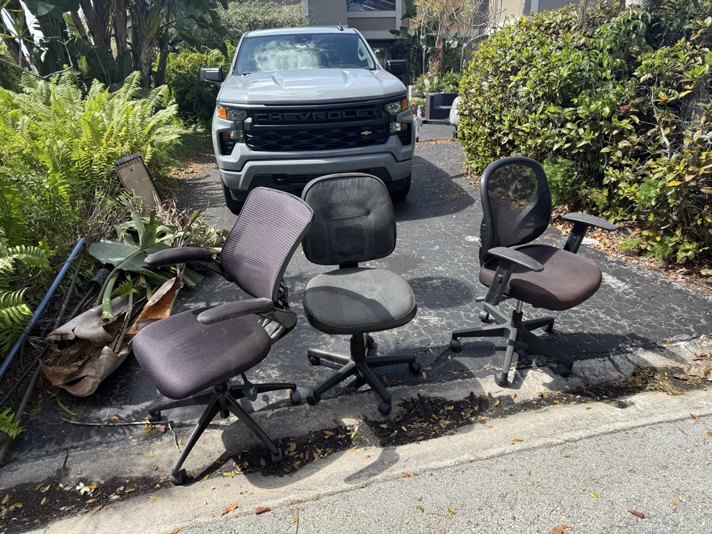 Free 3 rolling desk chairs