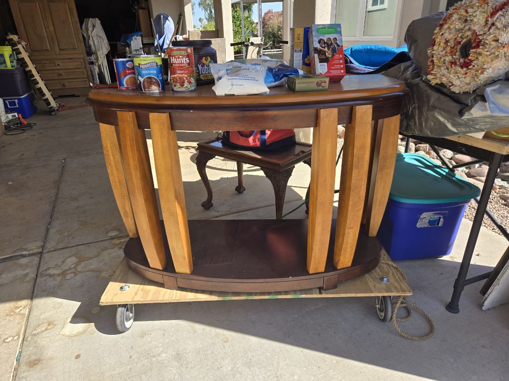Free entryway table