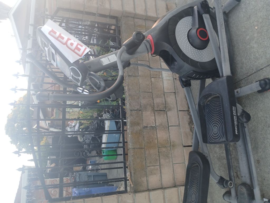 Free Elliptical machine
