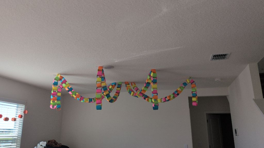 Free Birthday decorations paper chain free