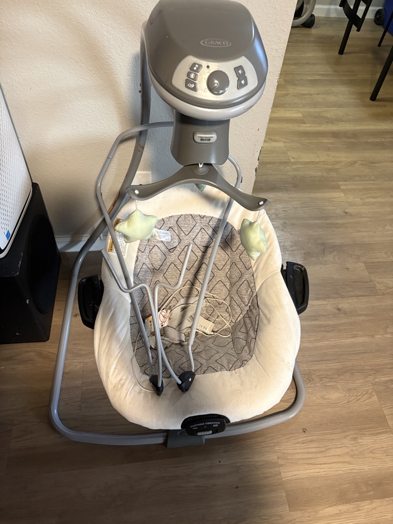 Free Graco baby swing