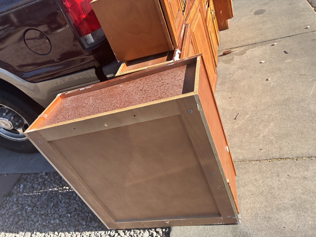 Free Kitchen Cabinets
