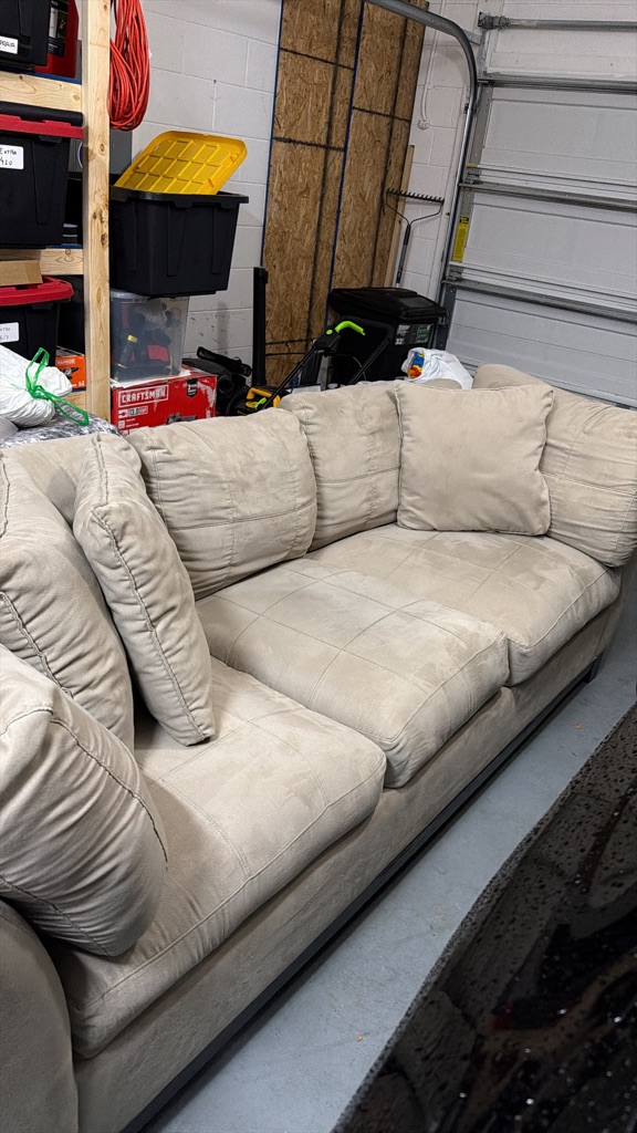 Free Sofa
