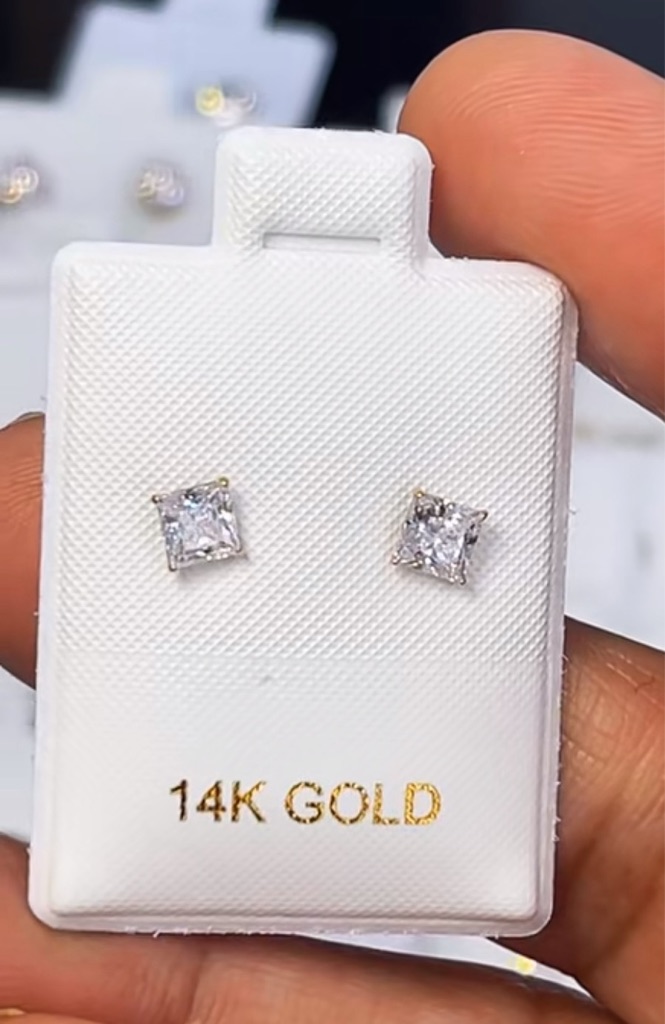 Free Aretes de oro
