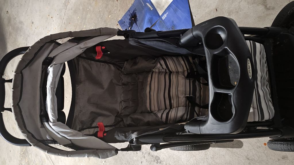 Free stroller (Graco)