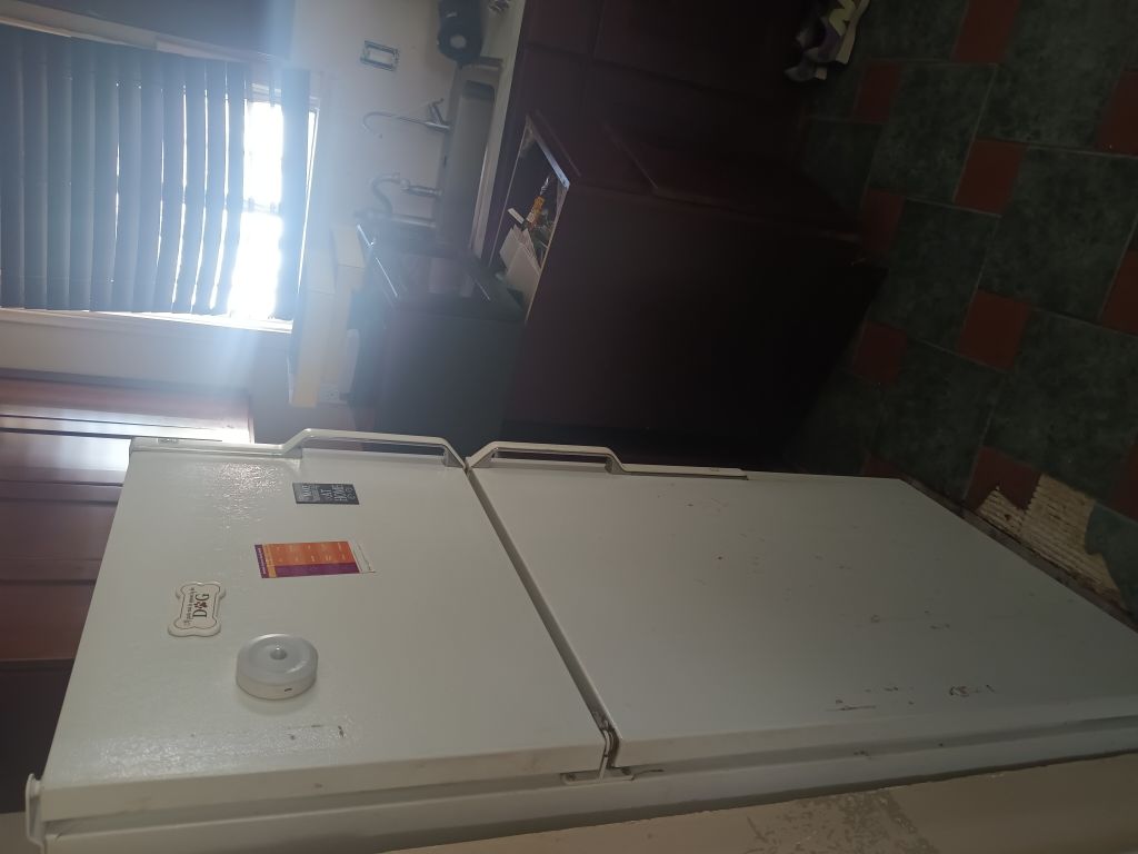 Free Working refrigerator