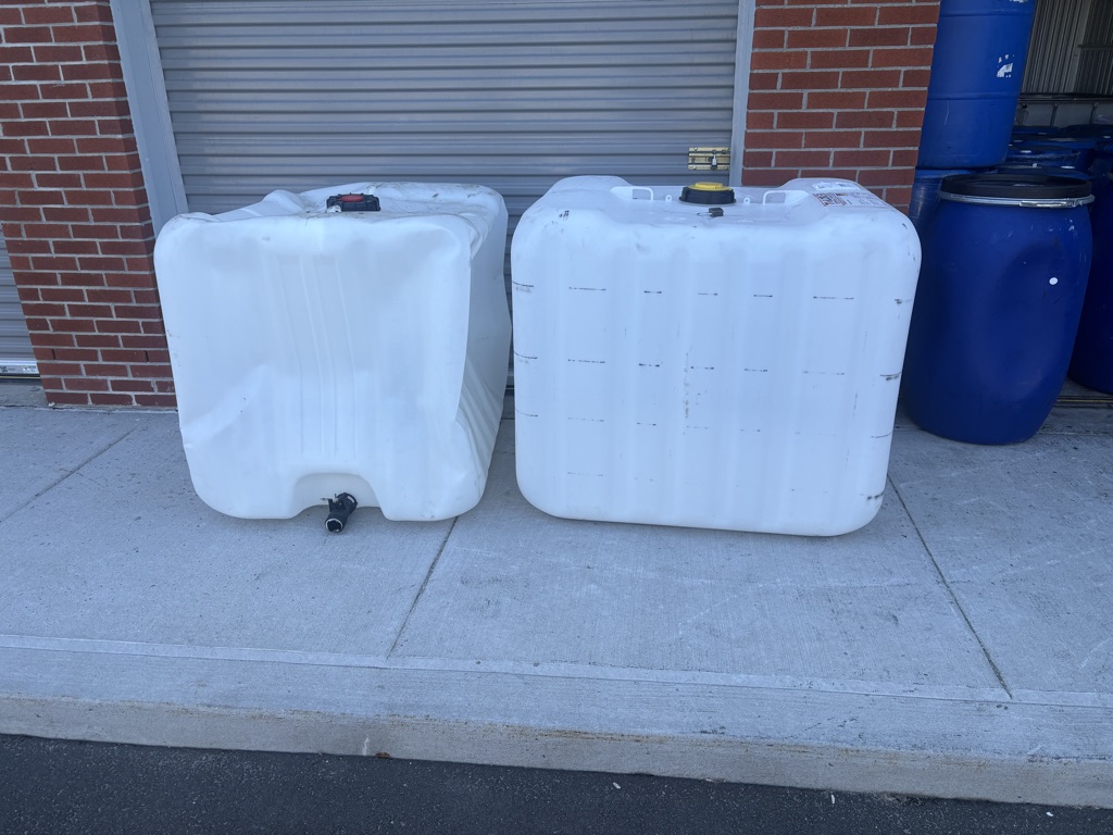 Free 2 plastic bladders must pick up both