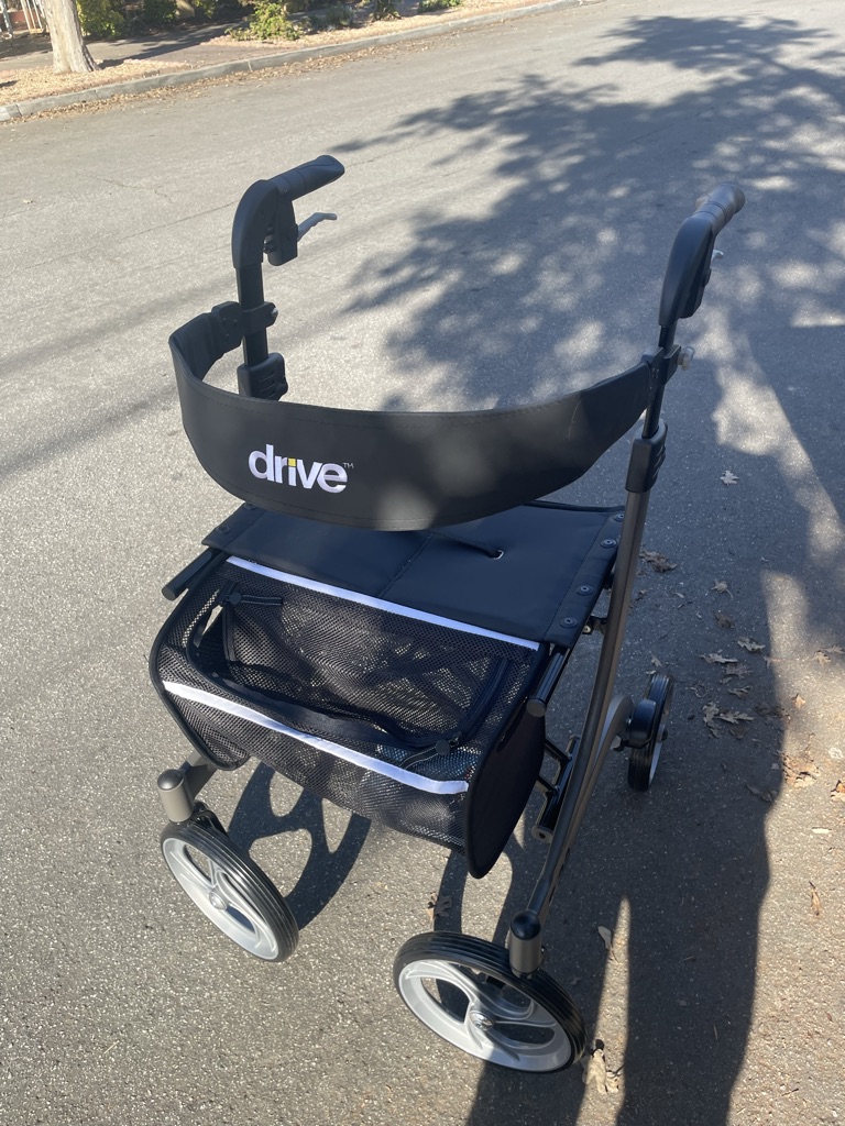 Free Vendo una caminadora semi nueva