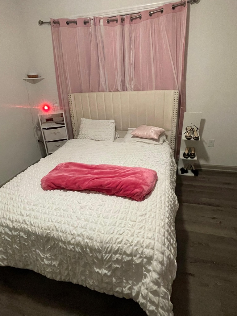 Free Bed with mattress