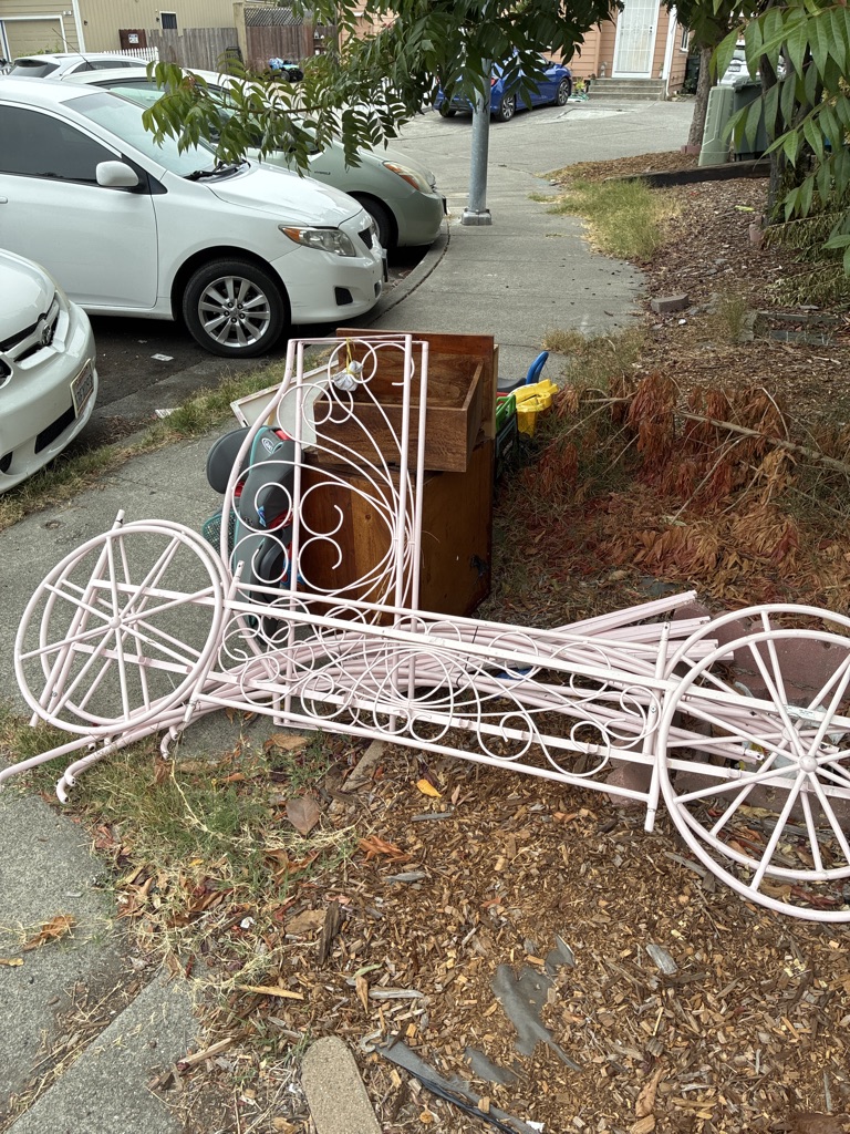 Free Cinderella bed free