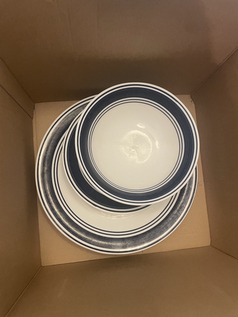 Free Mainstays Dinnerware