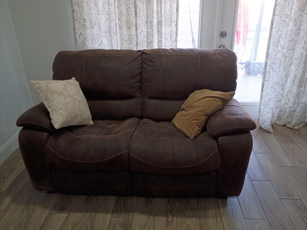 Free Living Room Goods New