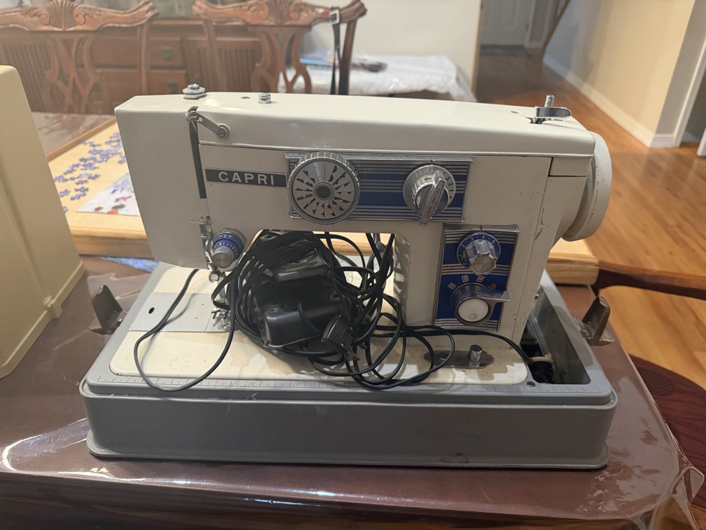 Free Vintage sewing machine with case
