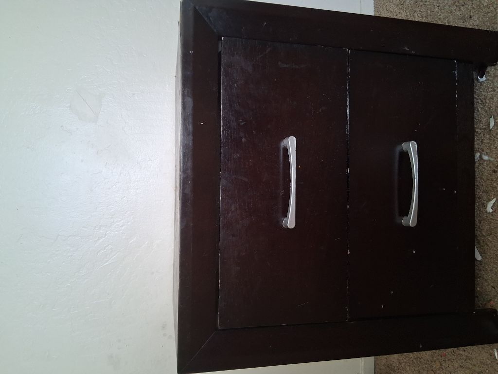 Free Night stand dresser