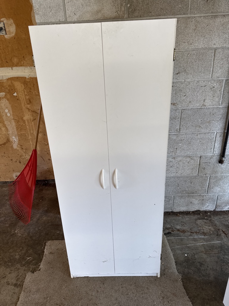 Free White cabinet