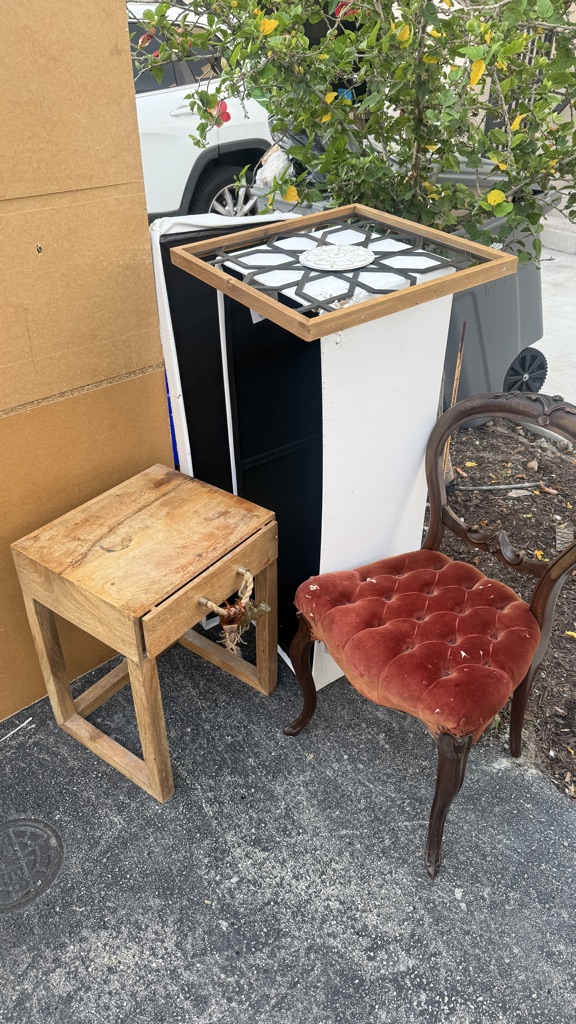 FREE  dresser / queen bed frame / night table and decors