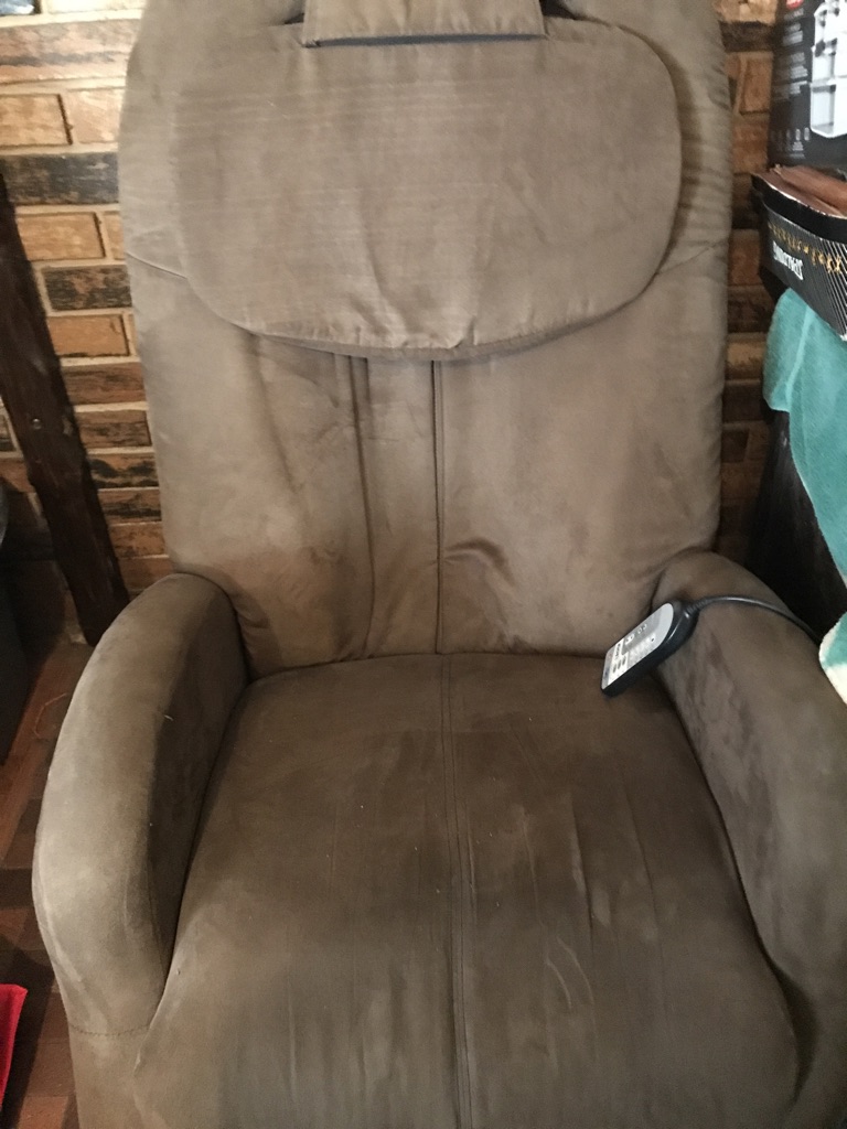 Free IJOY 300 massage chair