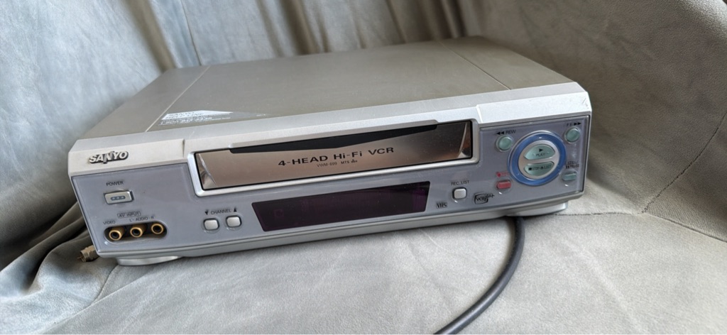 FREE sanyo VCR