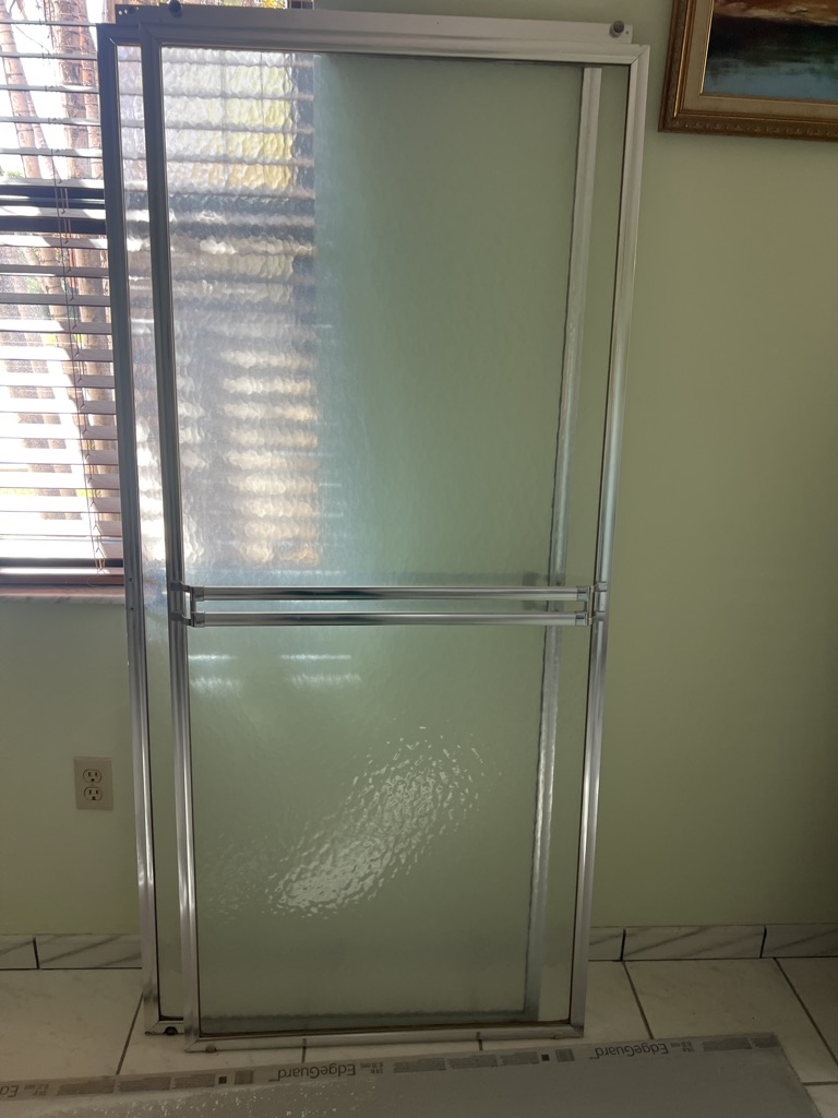 Free Slider door for a shower