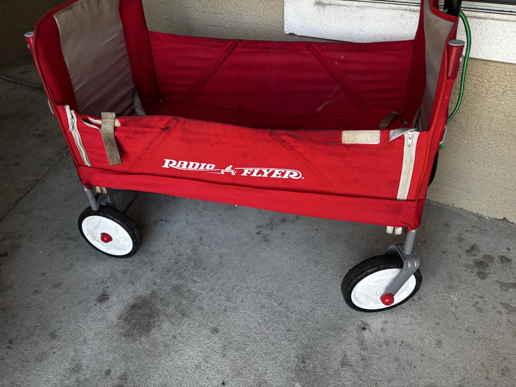 Free folding wagon