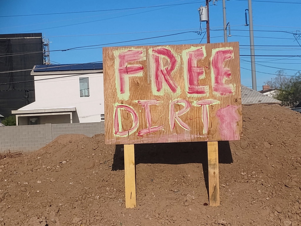 Free dirt Lots and lots