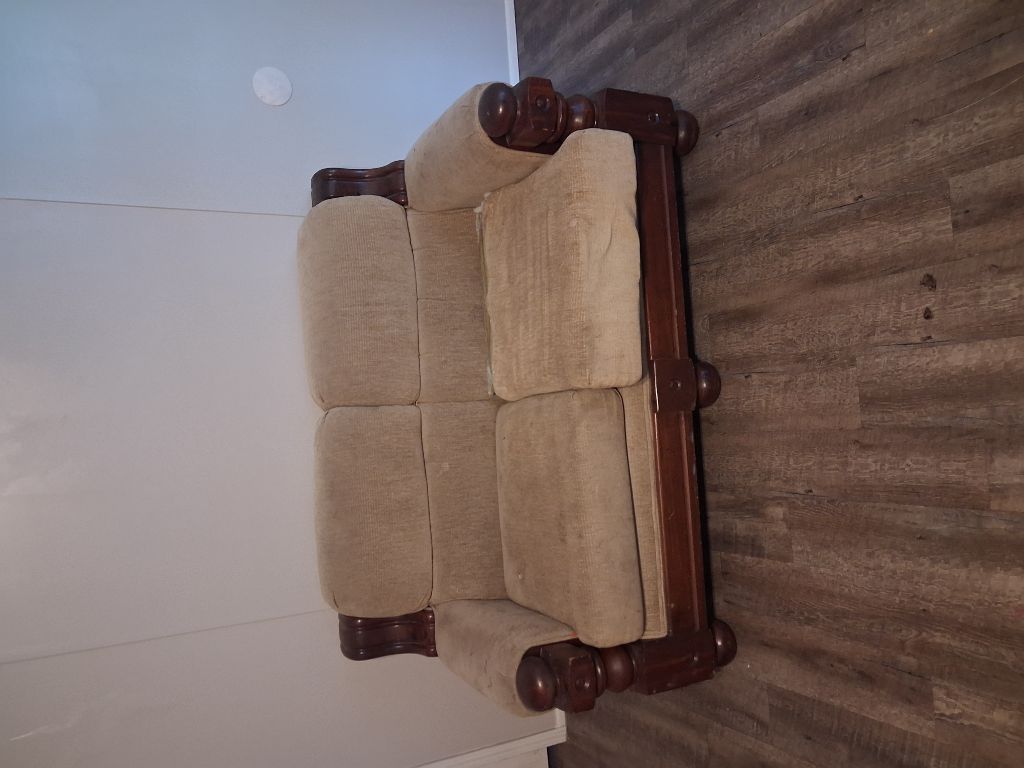 Free Little couch