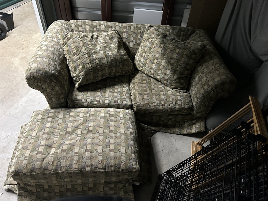 Free couch/sofa