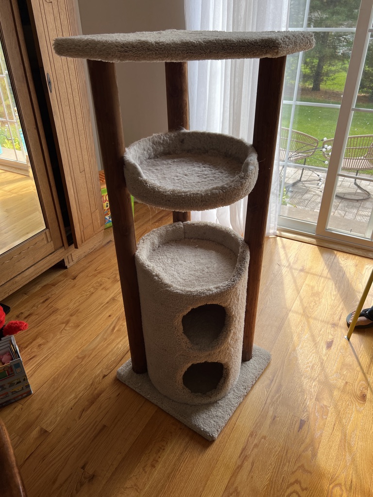 Free Cat tree