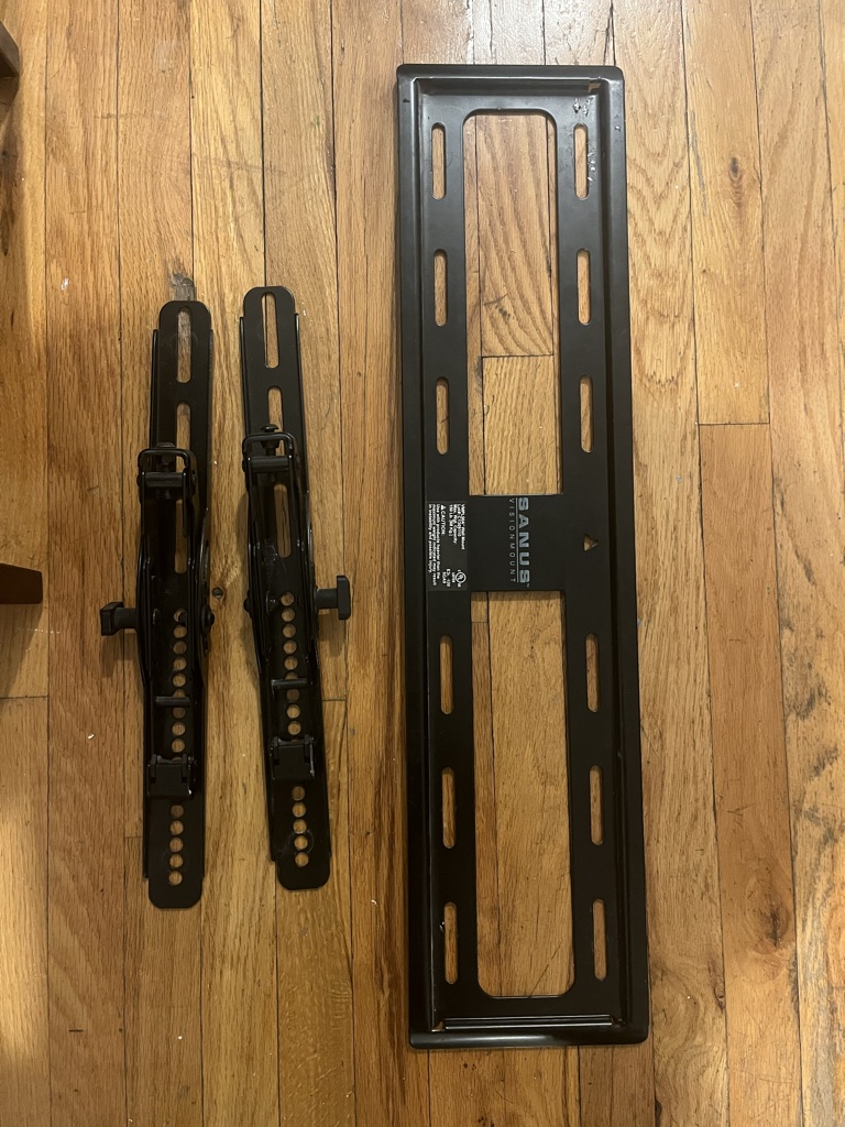 Free Tv wall mount