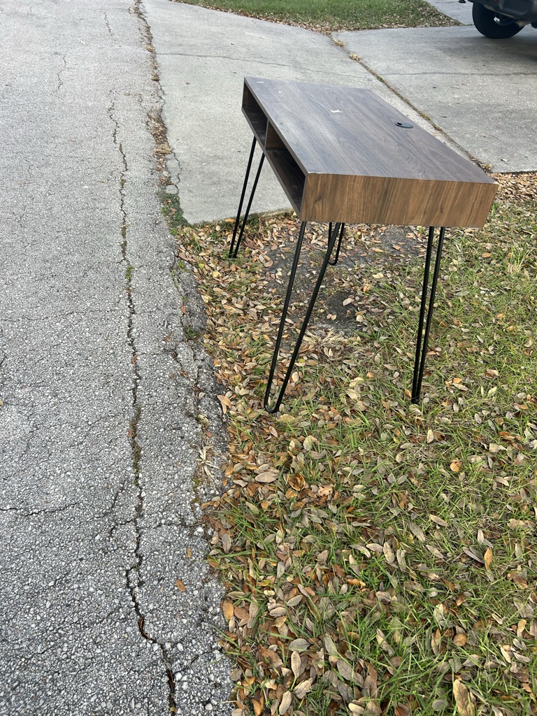 Free Desk