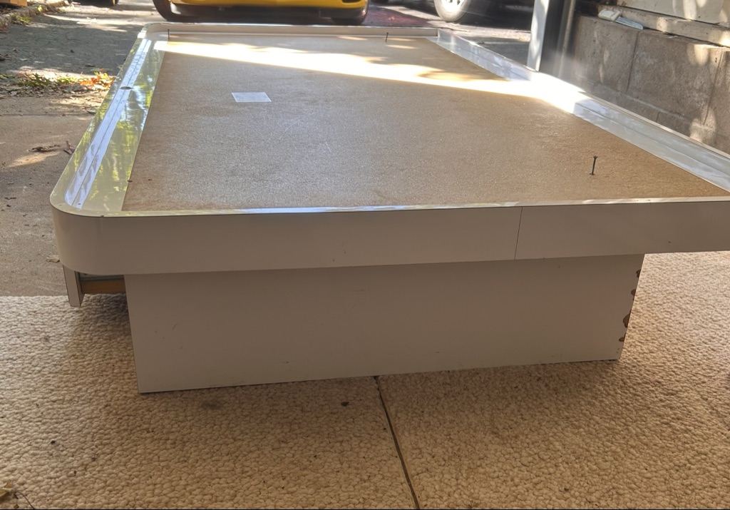 Free Platform bed white