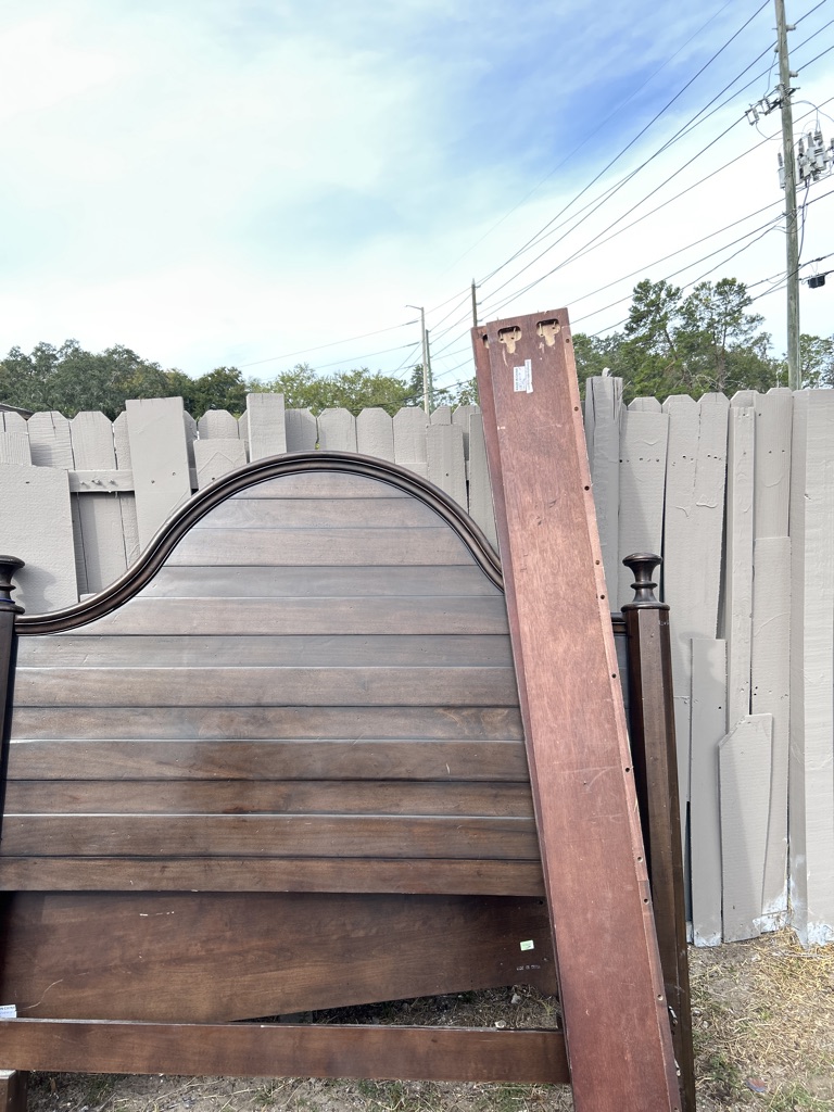 Free Given away free queen size headboard Giving away free 407715901 zero