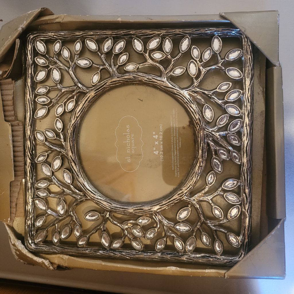 Free Picture frame