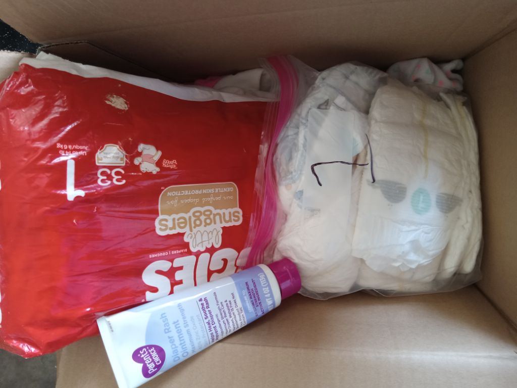 Free Diapers/ cream relief rash
