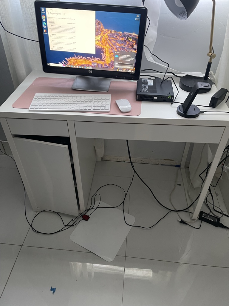 Free Computer desk