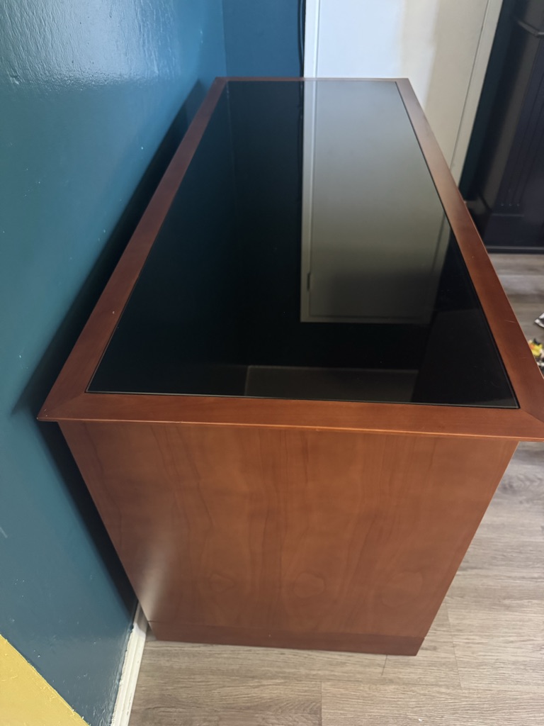 Free tv stand