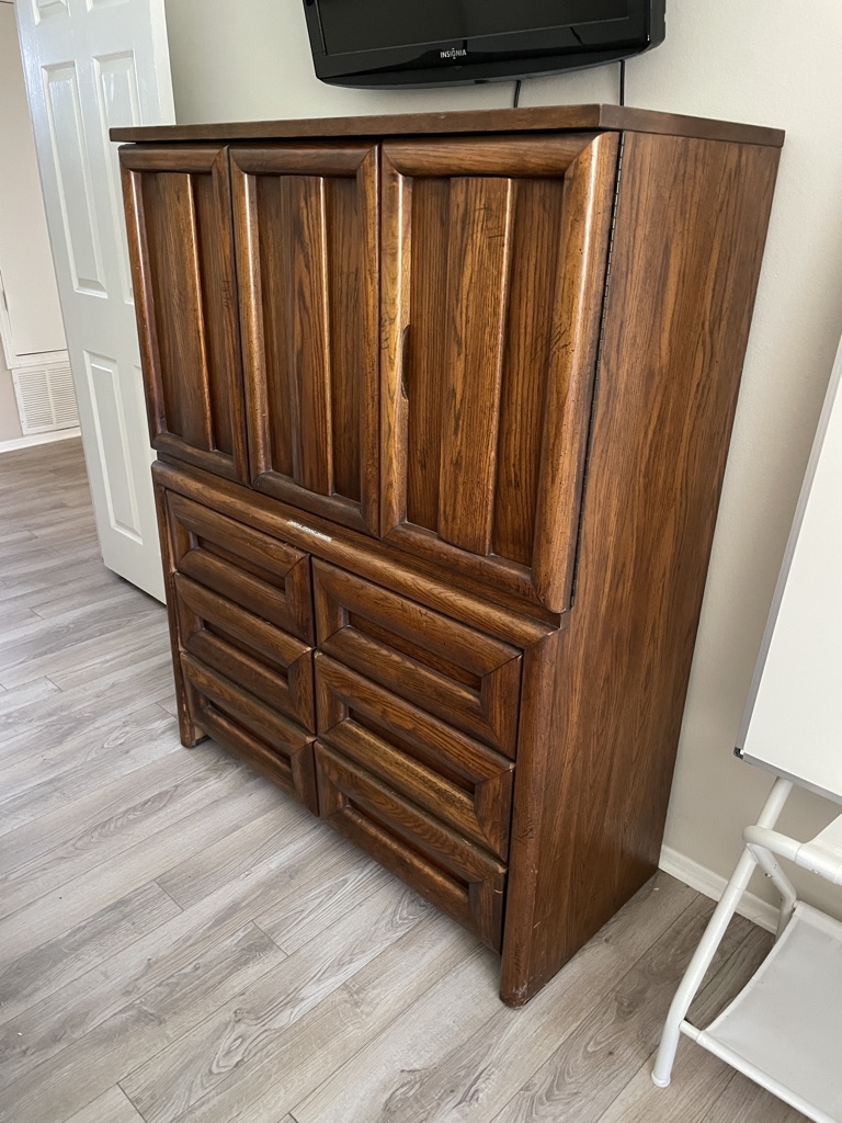 Free Dresser & Bedside Table