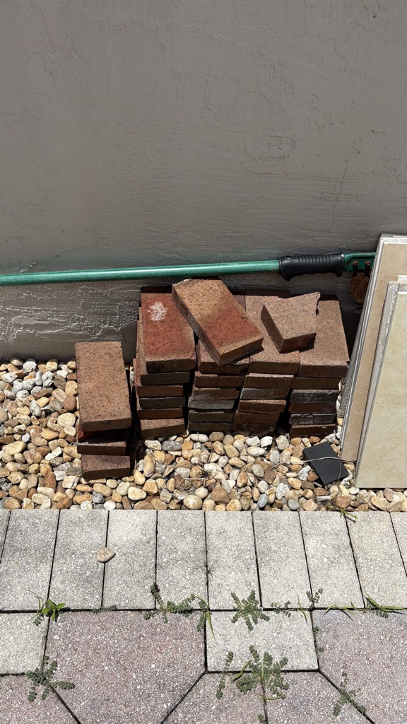 Free Pavers ( ladrillos )