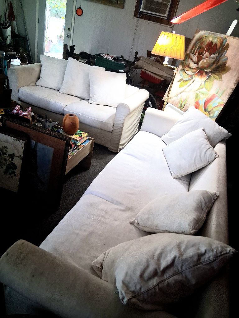 Free White sofa and loveseat! Good Condition.