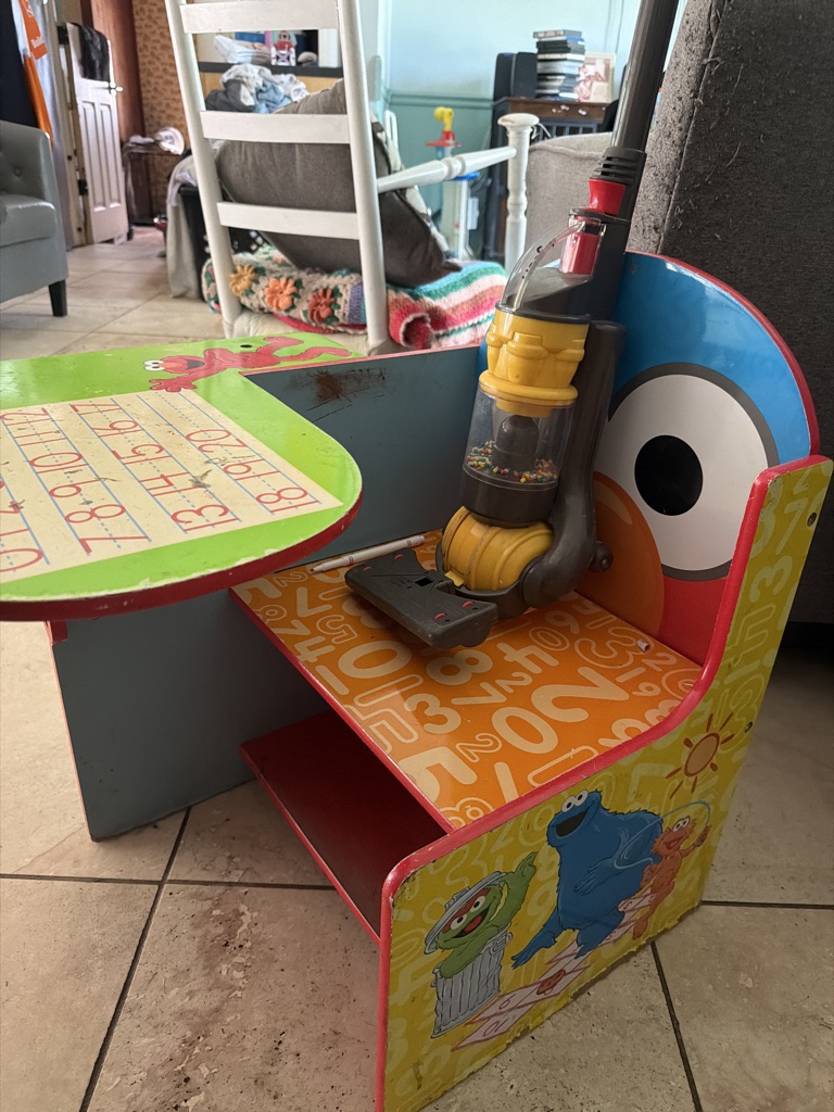 Free Elmo desk chair and vacuum